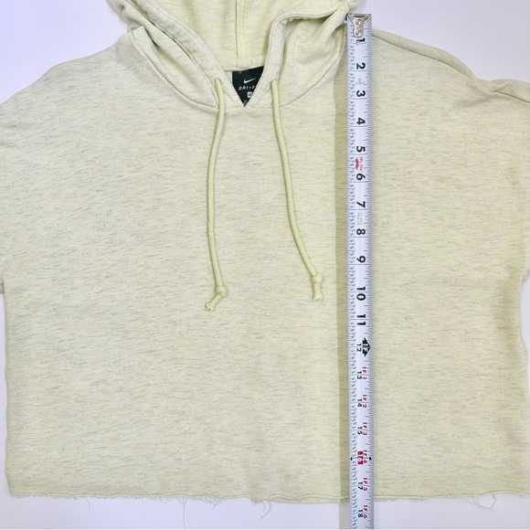 Nike Dri-FIT Pale Yellow & Grey Heathered Cropped Hoodie XS Lightweight Pullover - Picture 9 of 9